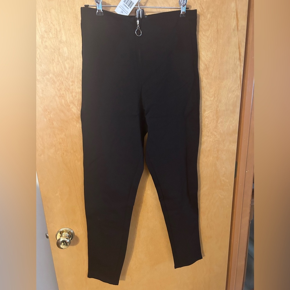 Midnight Hour O-ring zipper pants from Hot Topic NWT